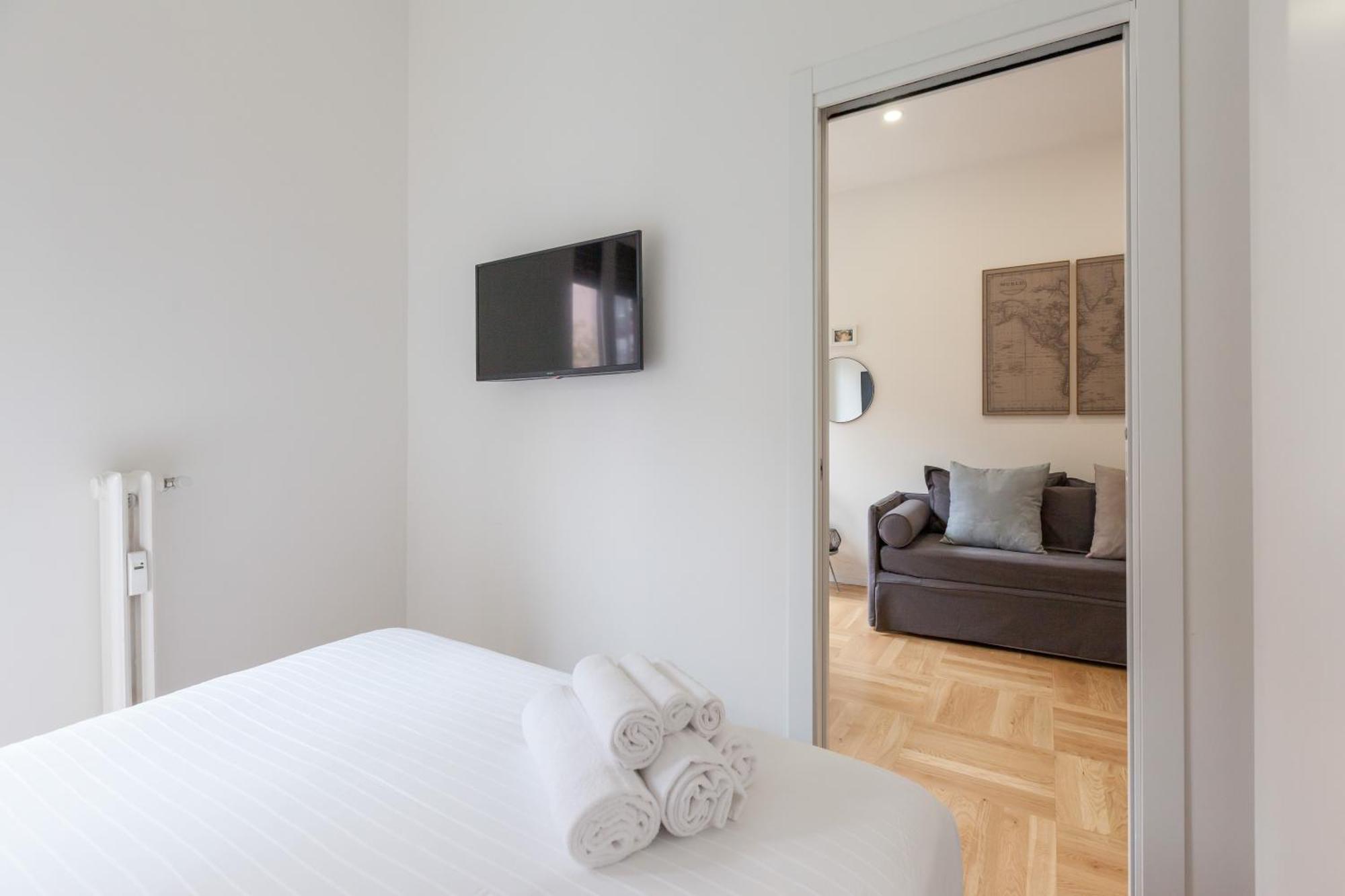 Milano Apartments S Agostino - Porta Genova ภายนอก รูปภาพ
