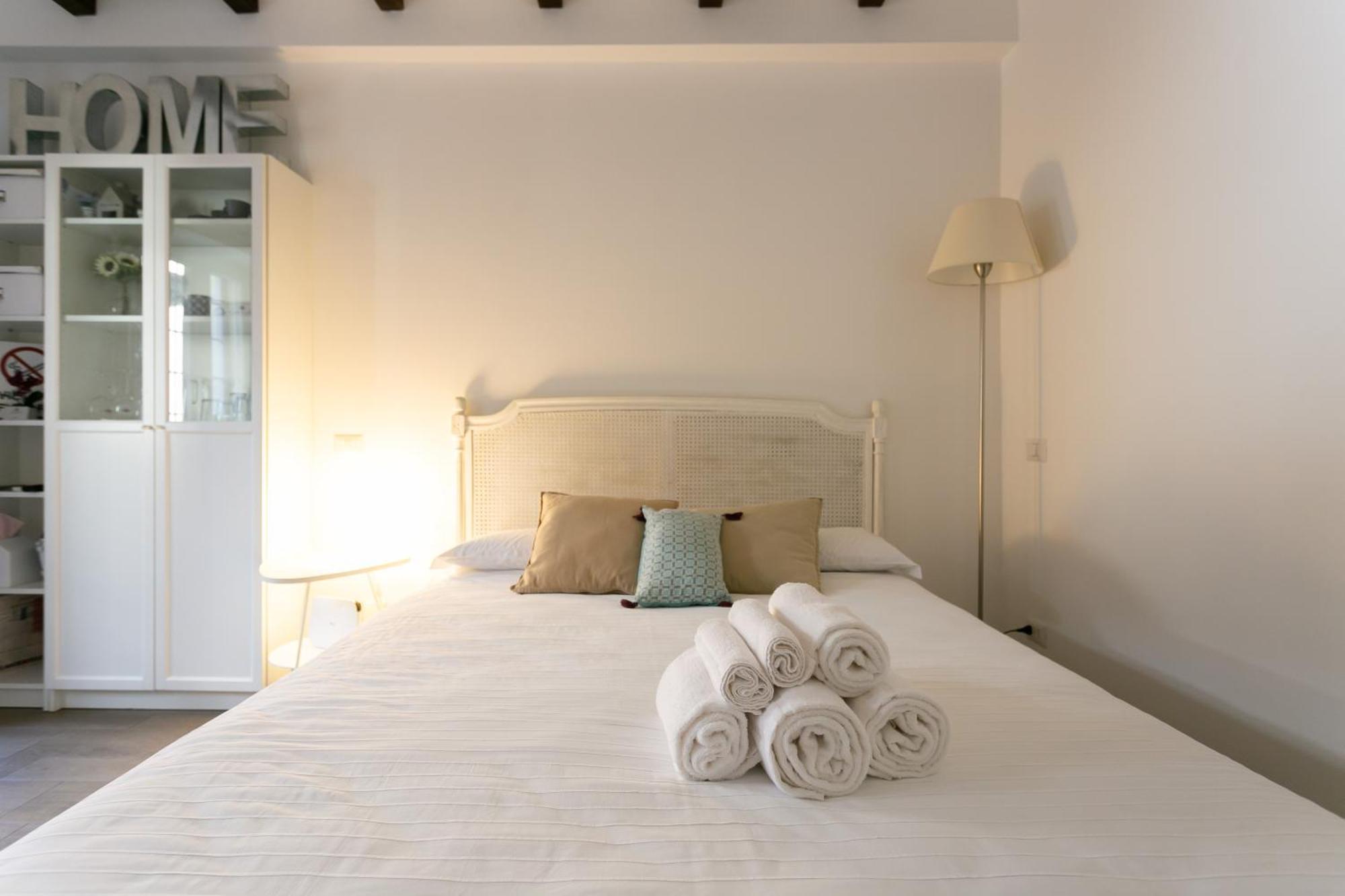 Milano Apartments S Agostino - Porta Genova ภายนอก รูปภาพ
